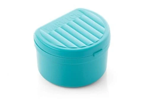 Denture Bath with Strainer