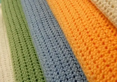 Flame Retardant Polyester Cellular Blanket - Image 2